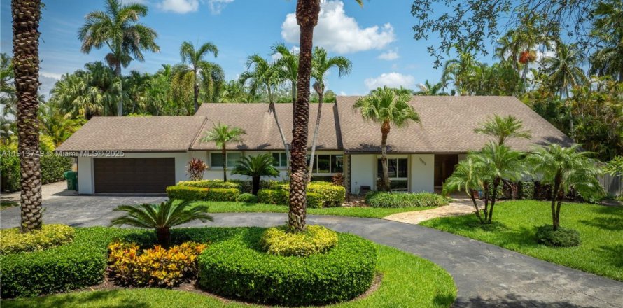 Дом в Пальметто-Бей, Флорида 4 спальни, 298.96м2 № 1969014