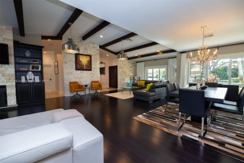 Купить виллу или дом в Пальметто-Бей, Флорида 4 спальни, 298.96м2, № 1969014 - фото 3