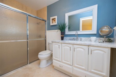 Купить виллу или дом в Пальметто-Бей, Флорида 4 спальни, 298.96м2, № 1969014 - фото 24