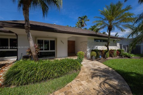 Купить виллу или дом в Пальметто-Бей, Флорида 4 спальни, 298.96м2, № 1969014 - фото 11