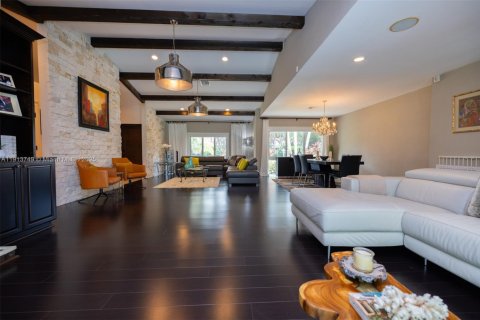 Купить виллу или дом в Пальметто-Бей, Флорида 4 спальни, 298.96м2, № 1969014 - фото 13