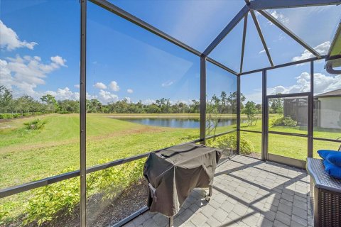 House in Port Charlotte, Florida 2 bedrooms, 146.88 sq.m. № 2152341 - photo 17