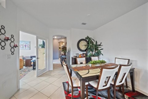 House in Port Charlotte, Florida 2 bedrooms, 146.88 sq.m. № 2152341 - photo 3