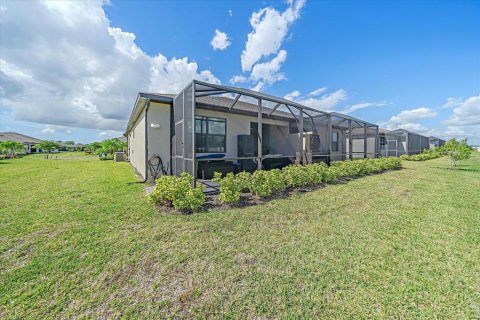 House in Port Charlotte, Florida 2 bedrooms, 146.88 sq.m. № 2152341 - photo 16