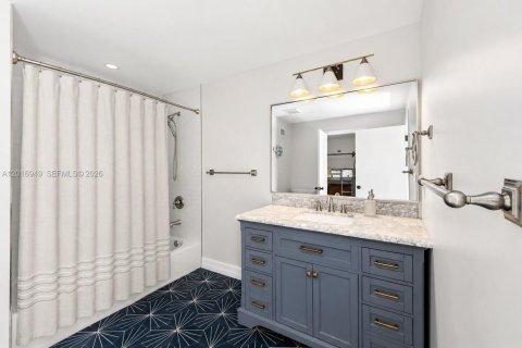 Villa ou maison à vendre à Pinecrest, Floride: 6 chambres, 422.98 m2 № 2254467 - photo 21