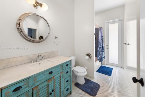 Villa ou maison à vendre à Pinecrest, Floride: 6 chambres, 422.98 m2 № 2254467 - photo 23