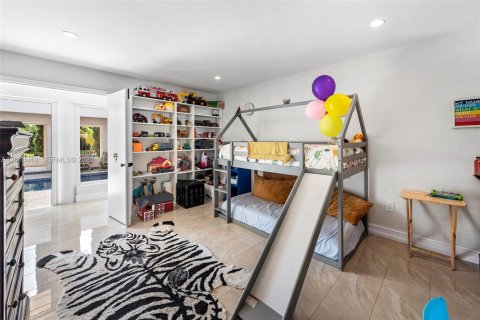 Villa ou maison à vendre à Pinecrest, Floride: 6 chambres, 422.98 m2 № 2254467 - photo 22