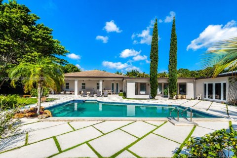 Villa ou maison à vendre à Pinecrest, Floride: 6 chambres, 422.98 m2 № 2254467 - photo 4