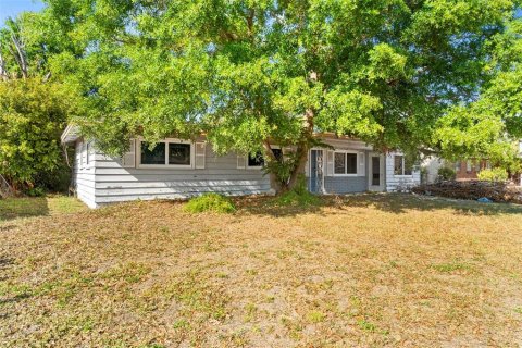 House in Sarasota, Florida 3 bedrooms, 124.12 sq.m. № 1612859 - photo 5