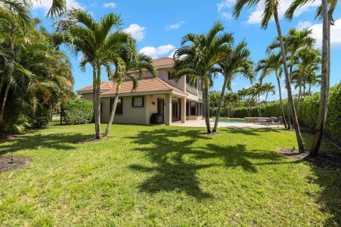 Villa ou maison à louer à Wellington, Floride: 5 chambres, 339.84 m2 № 1097691 - photo 1