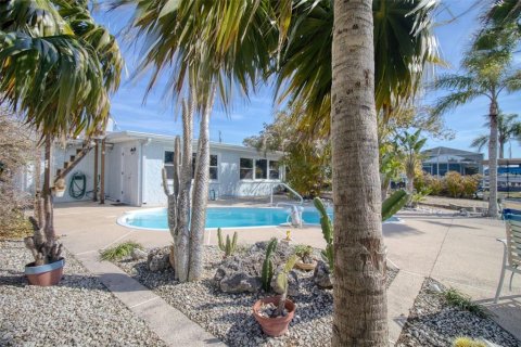 House in Hudson, Florida 2 bedrooms, 118.36 sq.m. № 2147459 - photo 22