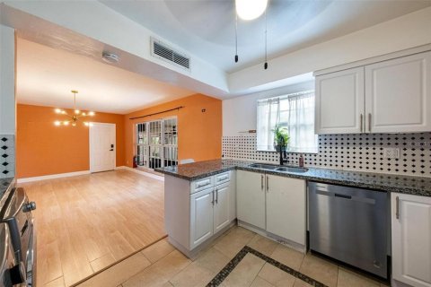 Casa en venta en North Miami, Florida, 3 dormitorios, 128.3 m2 № 1793447 - foto 8