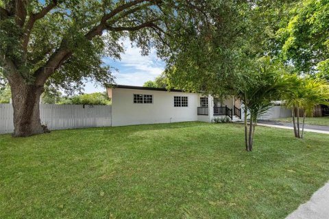 Casa en venta en North Miami, Florida, 3 dormitorios, 128.3 m2 № 1793447 - foto 4