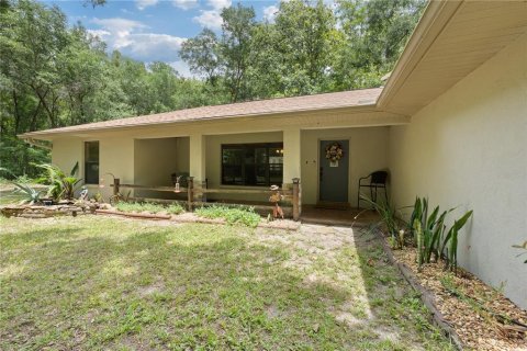 Villa ou maison à vendre à Williston, Floride: 2 chambres, 199 m2 № 2216995 - photo 4