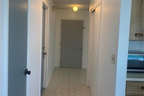 Villa ou maison à louer à Kissimmee, Floride: 4 chambres, 160.44 m2 № 2284995 - photo 8
