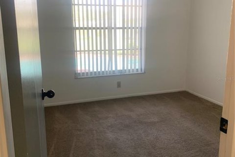 Villa ou maison à louer à Kissimmee, Floride: 4 chambres, 160.44 m2 № 2284995 - photo 16