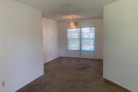 Villa ou maison à louer à Kissimmee, Floride: 4 chambres, 160.44 m2 № 2284995 - photo 6