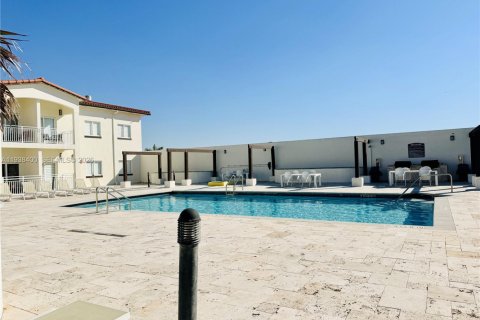 Купить кондоминиум в Дорал, Флорида 2 спальни, 112.04м2, № 1996520 - фото 28