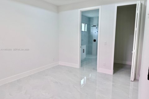 Villa ou maison à vendre à Lehigh Acres, Floride: 3 chambres, 125.79 m2 № 2026601 - photo 8