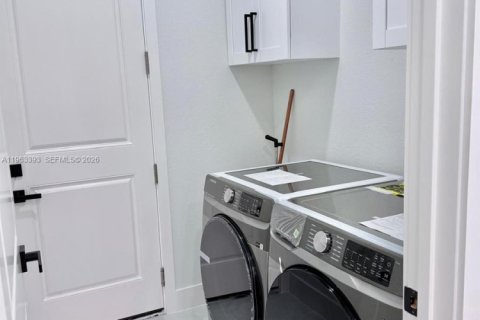 Villa ou maison à vendre à Lehigh Acres, Floride: 3 chambres, 125.79 m2 № 2026601 - photo 14