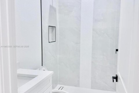 Villa ou maison à vendre à Lehigh Acres, Floride: 3 chambres, 125.79 m2 № 2026601 - photo 5