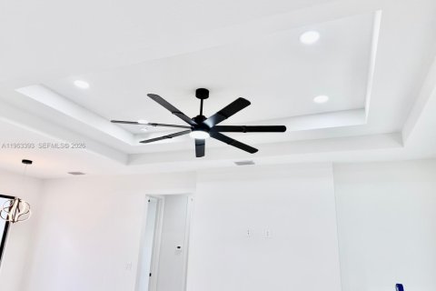 Villa ou maison à vendre à Lehigh Acres, Floride: 3 chambres, 125.79 m2 № 2026601 - photo 12