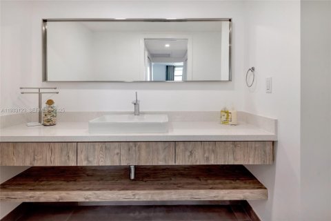 Condominio en venta en Hollywood, Florida, 2 dormitorios, 84.08 m2 № 2035173 - foto 14
