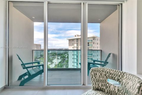 Condominio en venta en Hollywood, Florida, 2 dormitorios, 84.08 m2 № 2035173 - foto 28