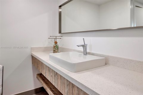 Condominio en venta en Hollywood, Florida, 2 dormitorios, 84.08 m2 № 2035173 - foto 13