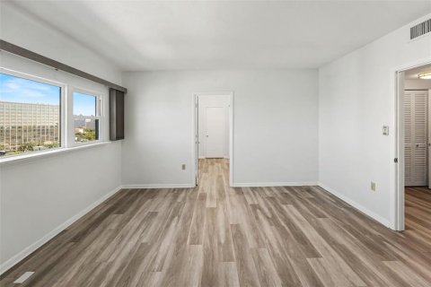 Купить кондоминиум в Клируотер, Флорида 4 комнаты, 93.83м2, № 2429199 - фото 14