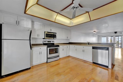 Copropriété à louer à Tierra Verde, Floride: 3 chambres, 137.03 m2 № 2406397 - photo 14