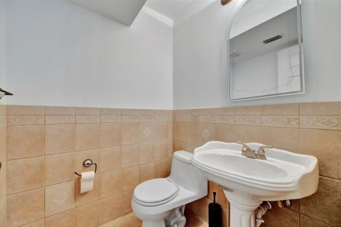 Copropriété à louer à Tierra Verde, Floride: 3 chambres, 137.03 m2 № 2406397 - photo 17