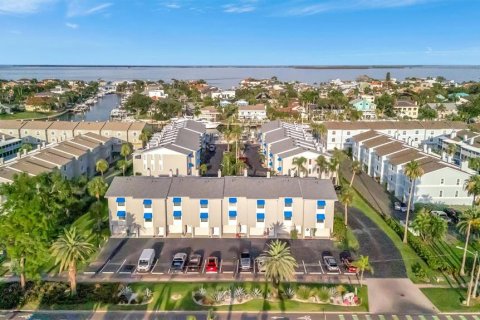 Copropriété à louer à Tierra Verde, Floride: 3 chambres, 137.03 m2 № 2406397 - photo 2
