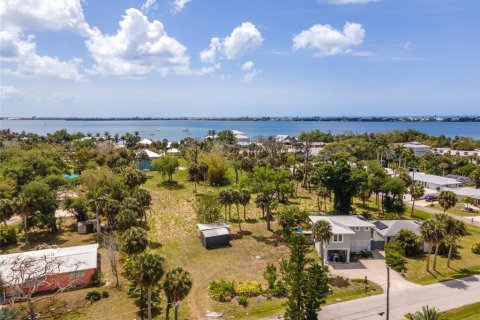 Terreno en venta en Englewood, Florida № 2212292 - foto 14