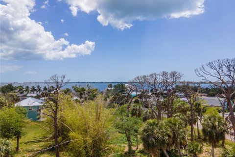 Terreno en venta en Englewood, Florida № 2212292 - foto 2