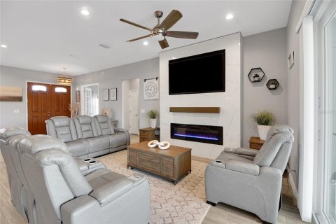 Casa en venta en Wildwood, Florida, 3 dormitorios, 254.92 m2 № 1547175 - foto 28