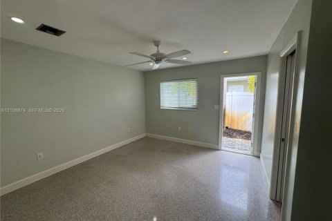Villa ou maison à louer à Fort Lauderdale, Floride: 2 chambres, 91.51 m2 № 2431574 - photo 13