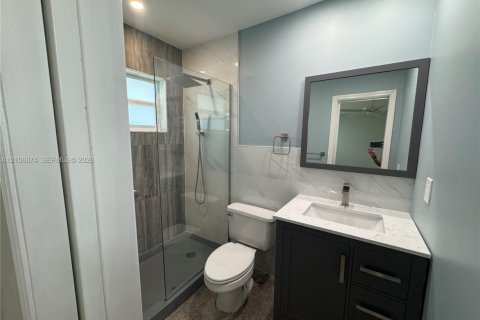 Villa ou maison à louer à Fort Lauderdale, Floride: 2 chambres, 91.51 m2 № 2431574 - photo 15