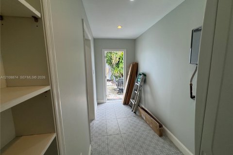 Villa ou maison à louer à Fort Lauderdale, Floride: 2 chambres, 91.51 m2 № 2431574 - photo 26
