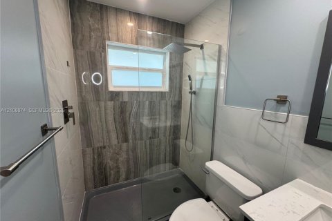 Villa ou maison à louer à Fort Lauderdale, Floride: 2 chambres, 91.51 m2 № 2431574 - photo 16