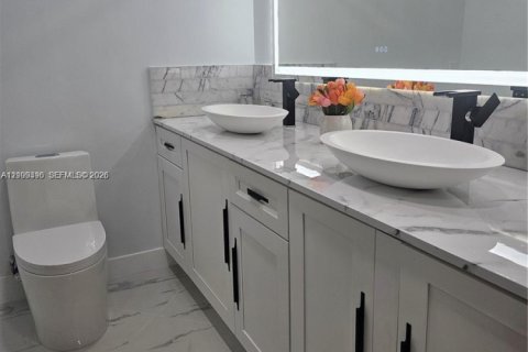 Купить виллу или дом в Палм-Бич-Гарденс, Флорида 4 спальни, № 2431321 - фото 17
