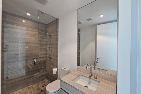 Condo in Sunny Isles Beach, Florida, 2 bedrooms № 2053121 - photo 21