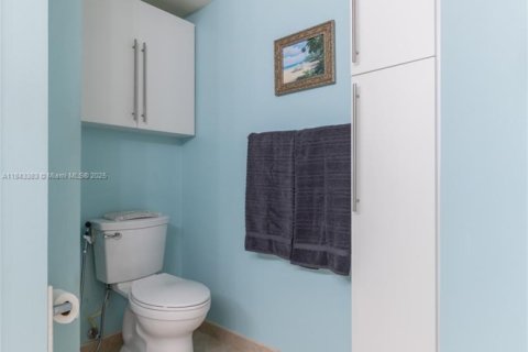 Condominio en venta en Hallandale Beach, Florida, 3 dormitorios, 137.5 m2 № 1836450 - foto 27