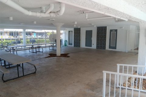 Copropriété à vendre à North Miami Beach, Floride: 1 chambre, 76.92 m2 № 1867411 - photo 27