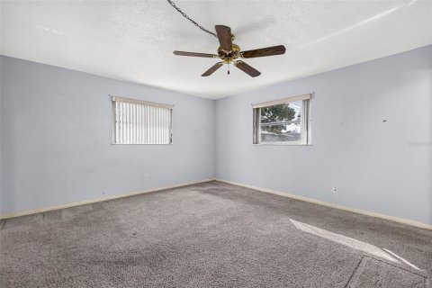 Villa ou maison à vendre à Seminole, Floride: 2 chambres, 153.2 m2 № 2436725 - photo 10
