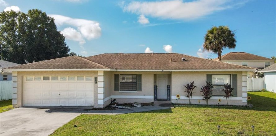 Casa en Kissimmee, Florida 3 dormitorios, 133.5 m2 № 1865947