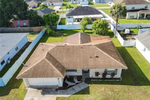 House in Kissimmee, Florida 3 bedrooms, 133.5 sq.m. № 1865947 - photo 3
