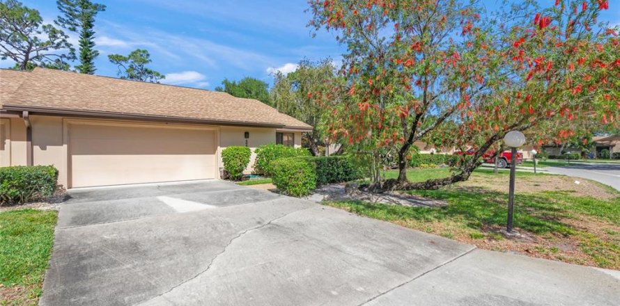 Villa ou maison à Sarasota, Floride 3 chambres, 155.98 m2 № 2202594