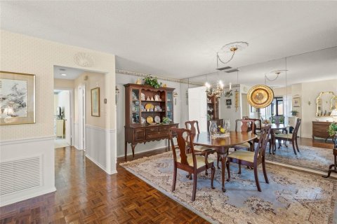Villa ou maison à vendre à Sarasota, Floride: 3 chambres, 155.98 m2 № 2202594 - photo 5