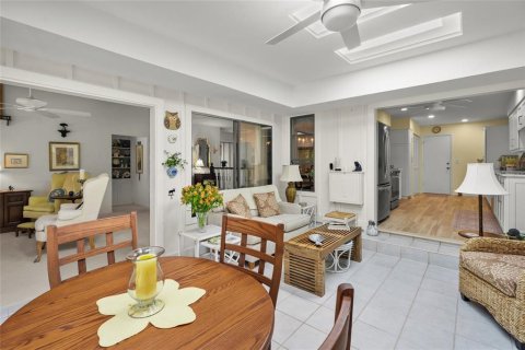Villa ou maison à vendre à Sarasota, Floride: 3 chambres, 155.98 m2 № 2202594 - photo 22